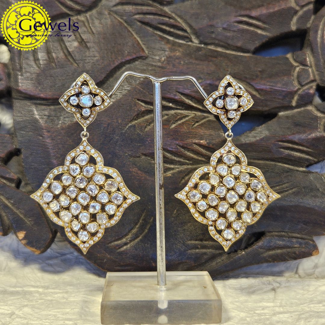 Gewels Etheral Enchanting Polki Earrings