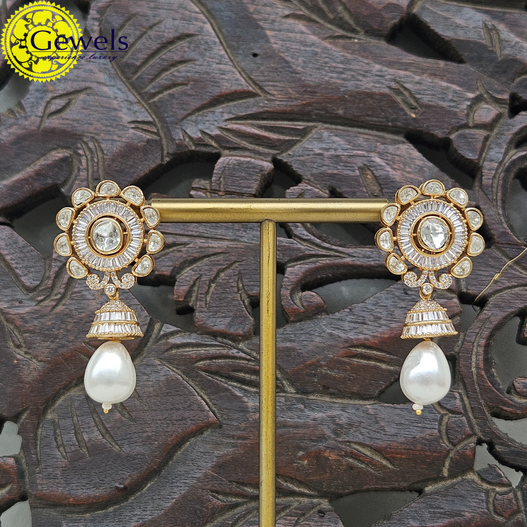 Gewels Radhi Rudrai Earrings