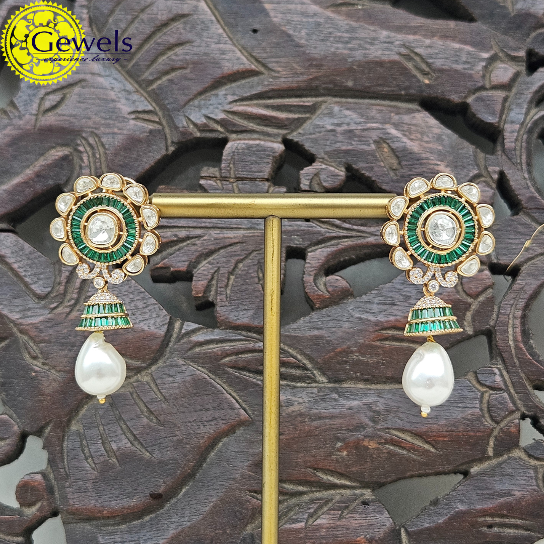 Gewels Radhi Rudrai Earrings