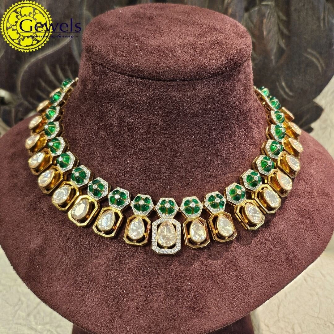 Gewels Gleaming Grace Polki Necklace set