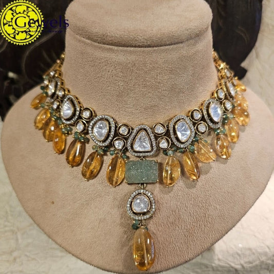 Gewels Golden Charm Polki Necklace Set