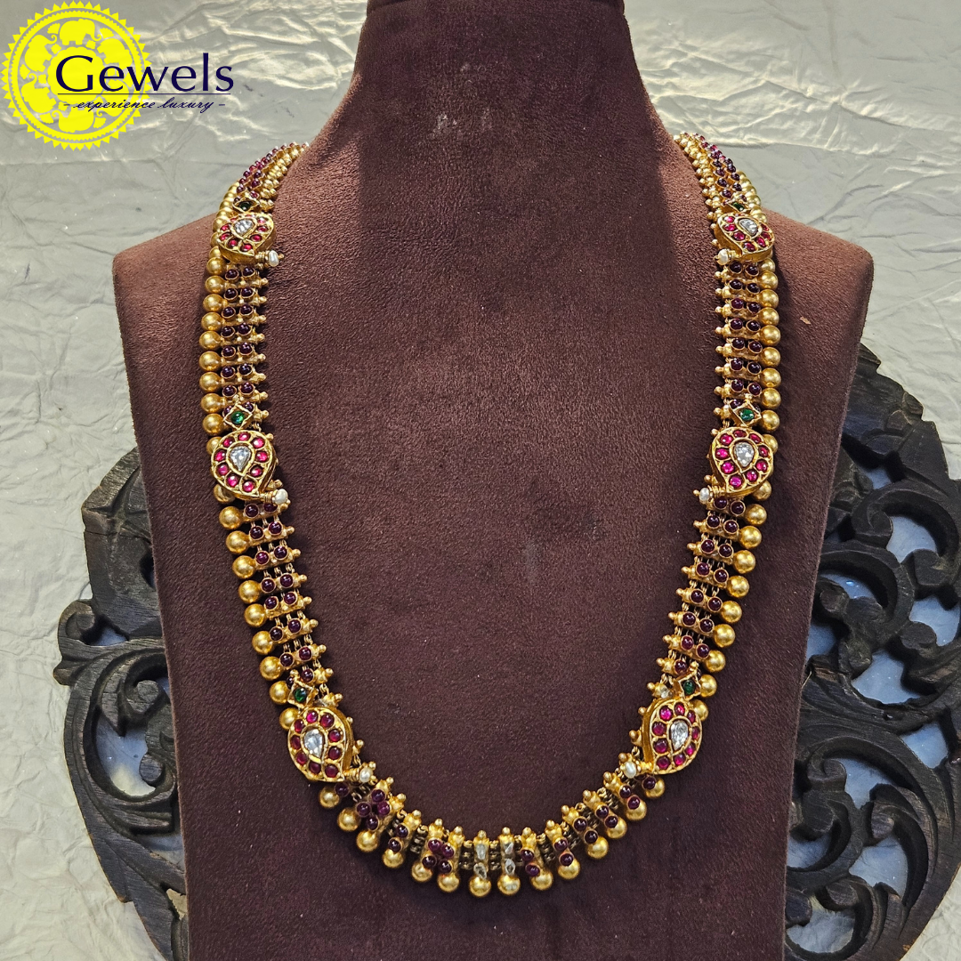 Gewels Shukravi Necklace