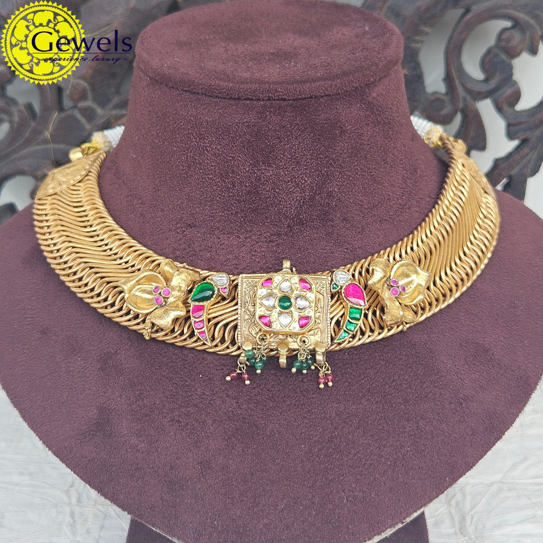 Gewels Gandiksh Necklace