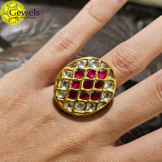 Gewels Ruby Kundan Ring
