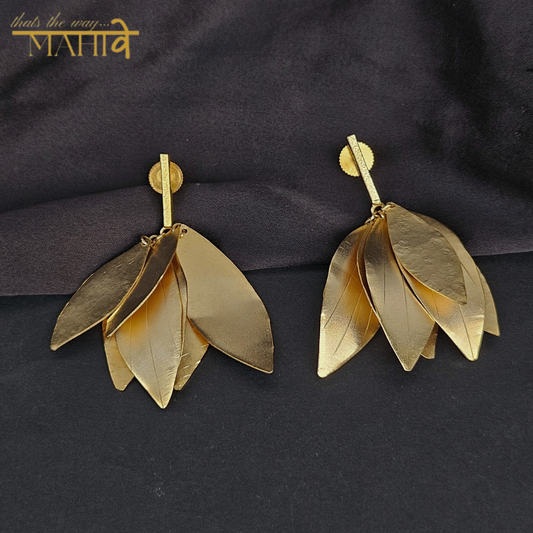 Gewels Leaf Punk Earrings