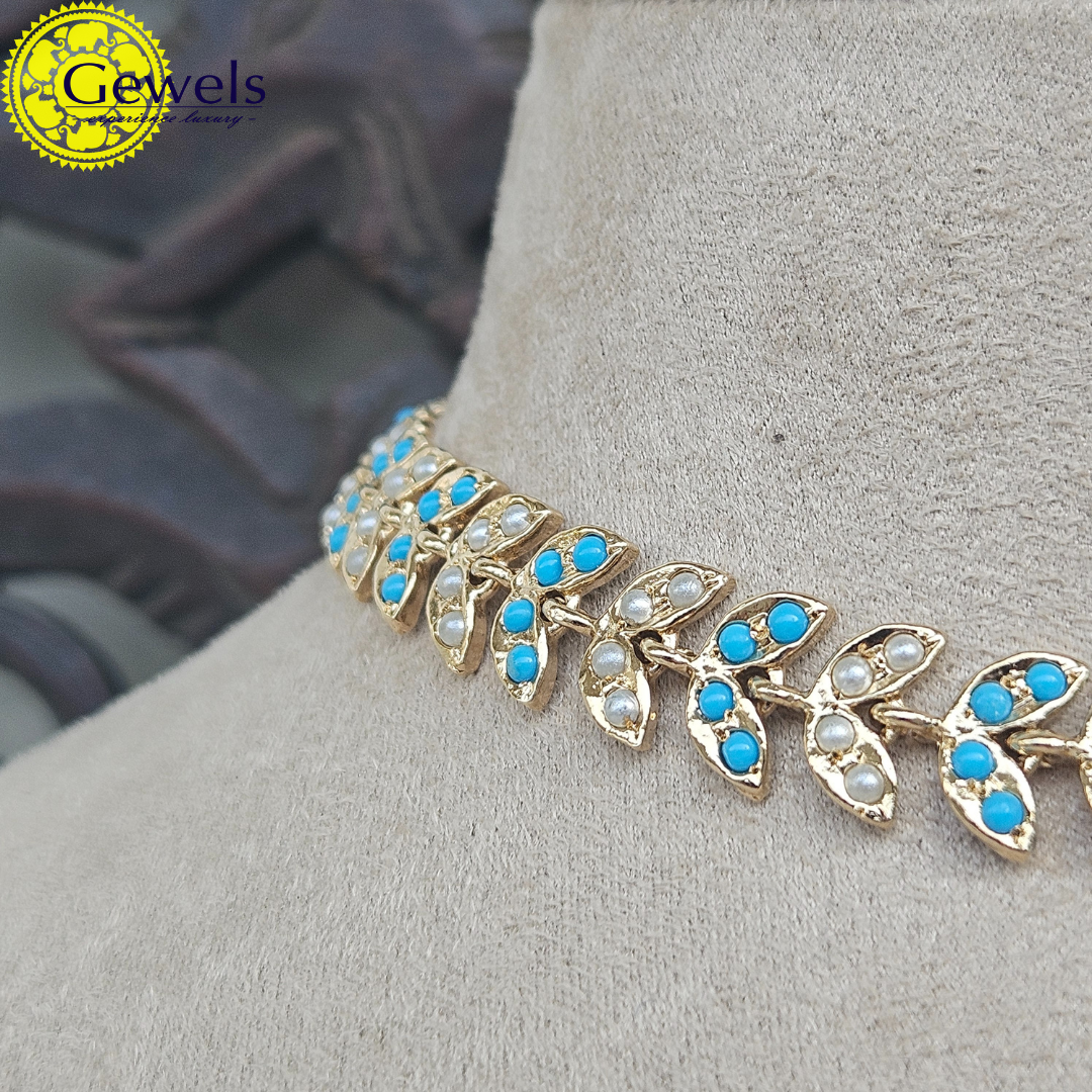 Gewels Mayuri Kaal Neck Set