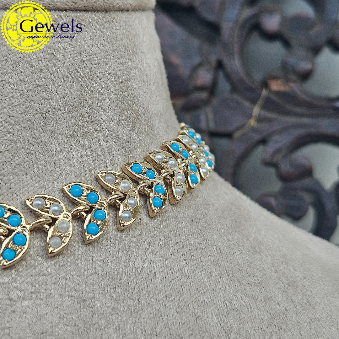 Gewels Mayuri Kaal Neck Set