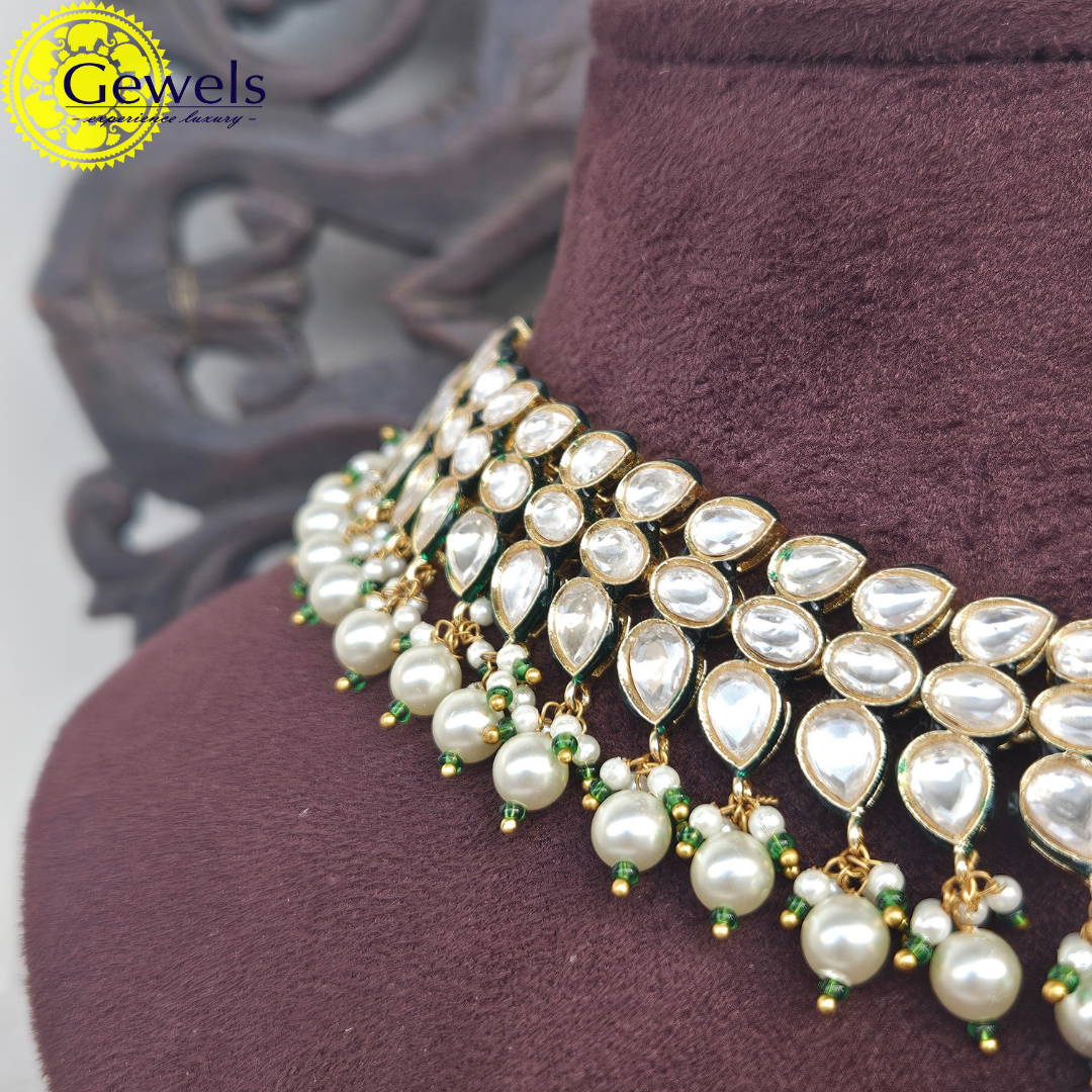 Gewels Usha Kaal Neck set
