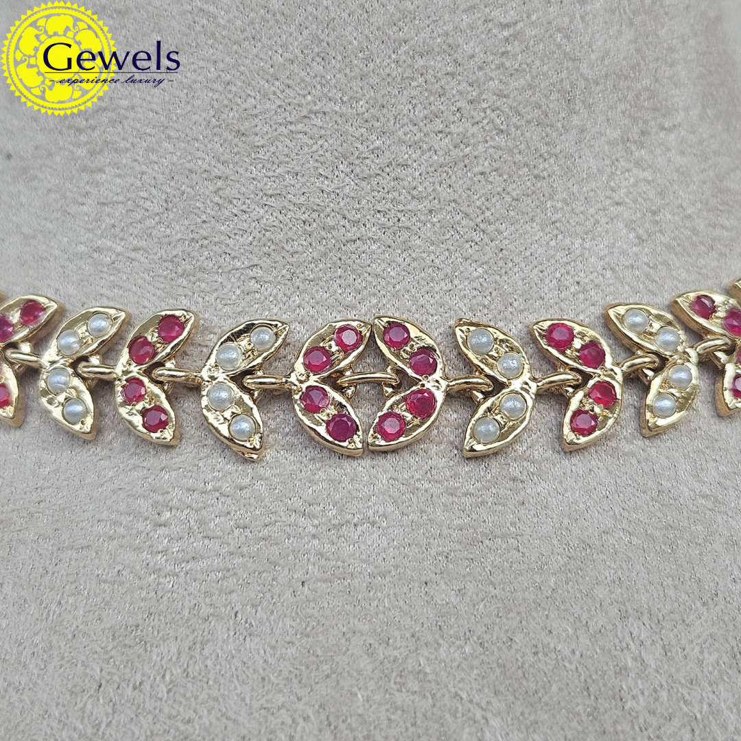 Gewels Mayuri Kaal Neck Set