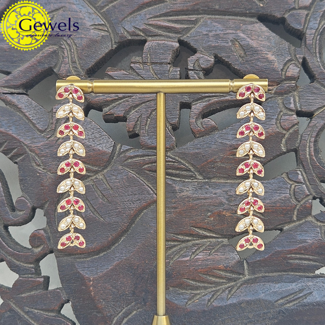 Gewels Mayuri Kaal Neck Set