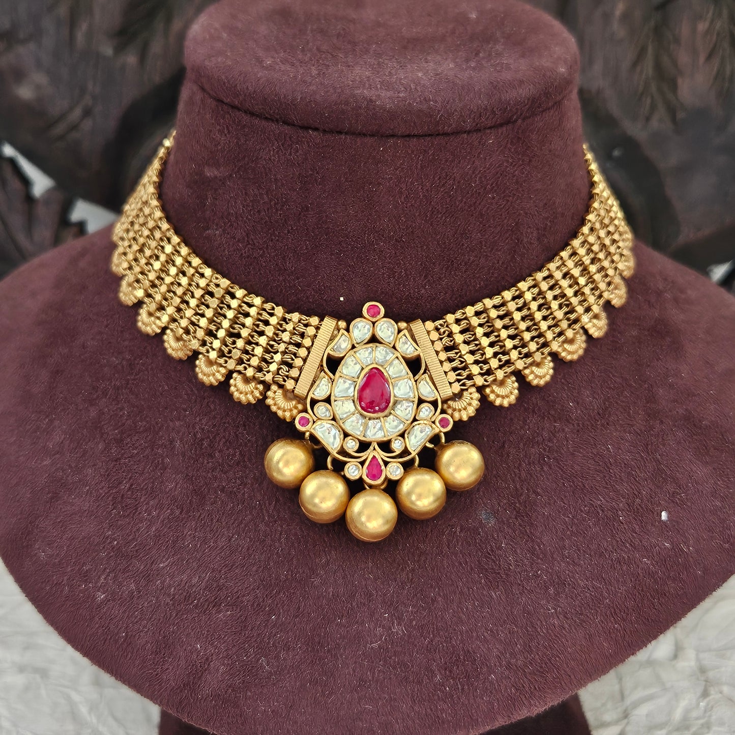 Gewels Suneri Ratnamani Necklace Set