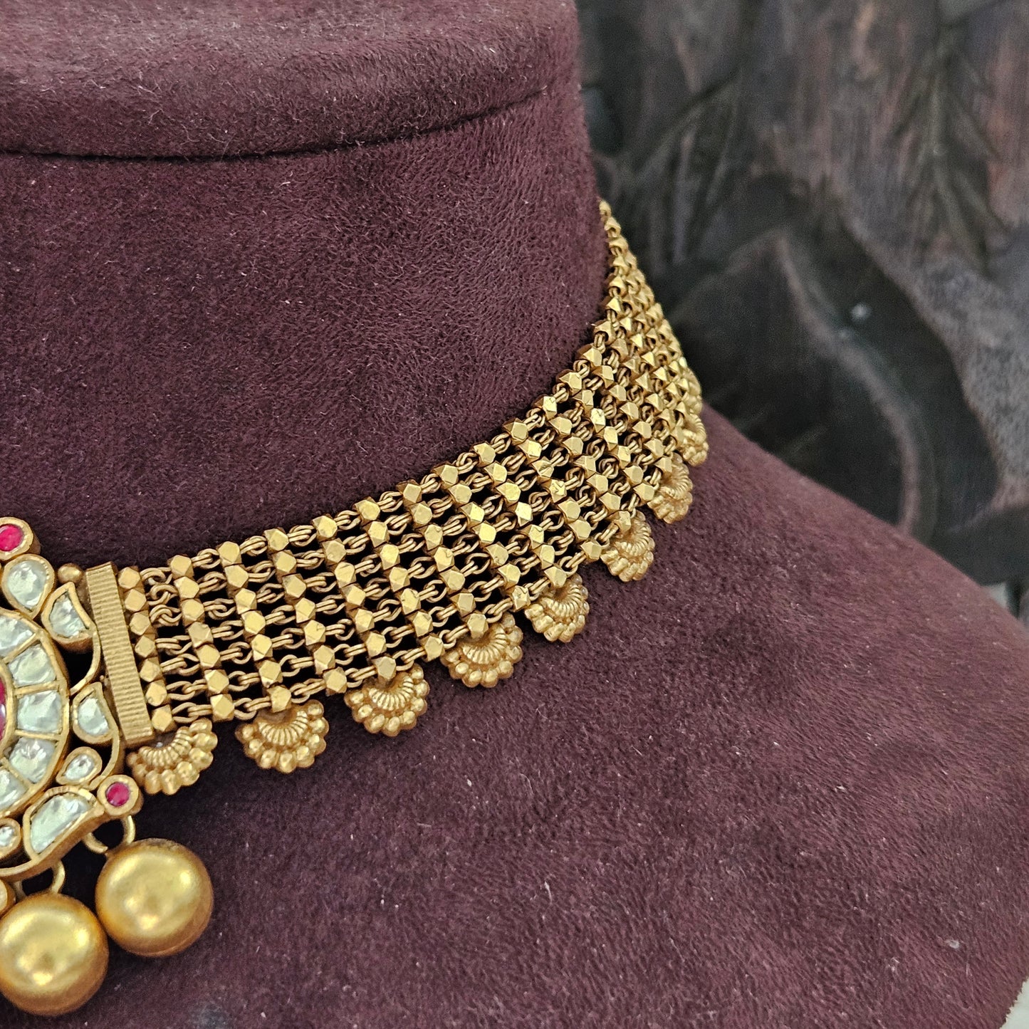Gewels Suneri Ratnamani Necklace Set