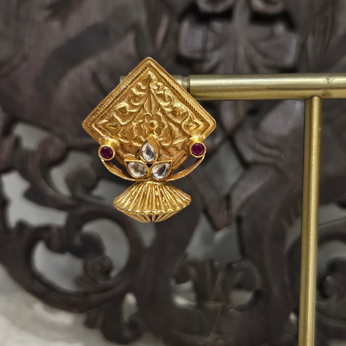 Gewels Royal Surya Earrings