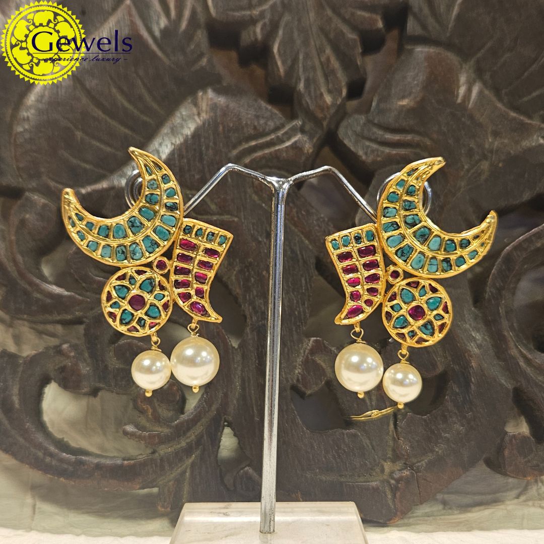 Gewels Megha Vritta Dakshinaya Earrings