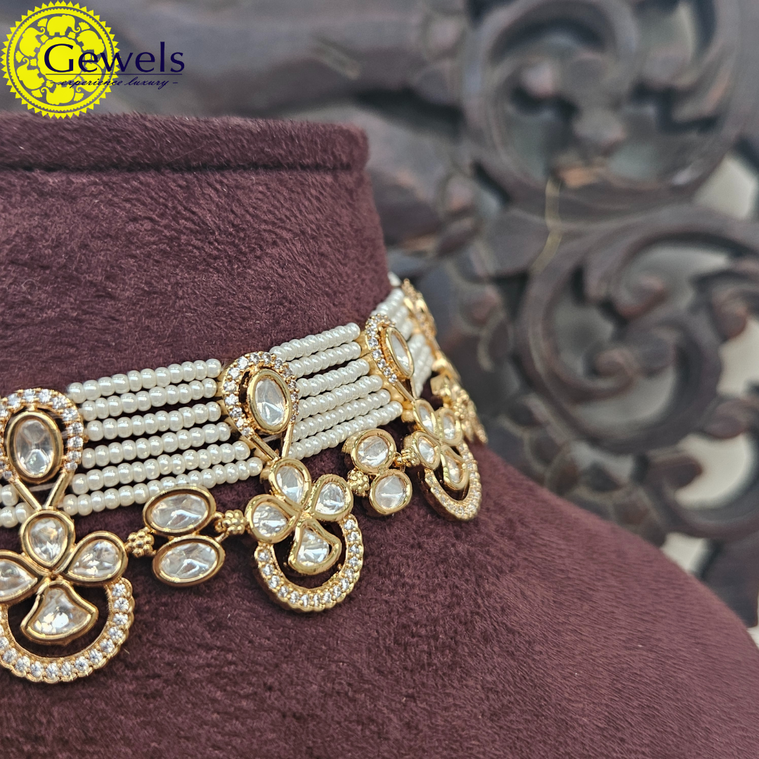 Gewels Satrangi pearls Neck Set