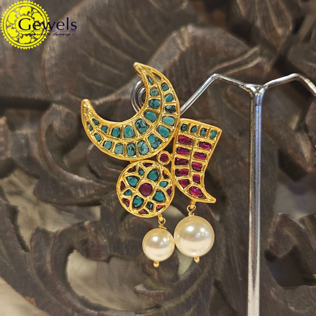 Gewels Megha Vritta Dakshinaya Earrings