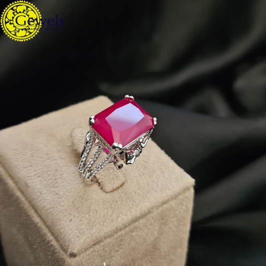 Gewels Manjiri Ratna Ring