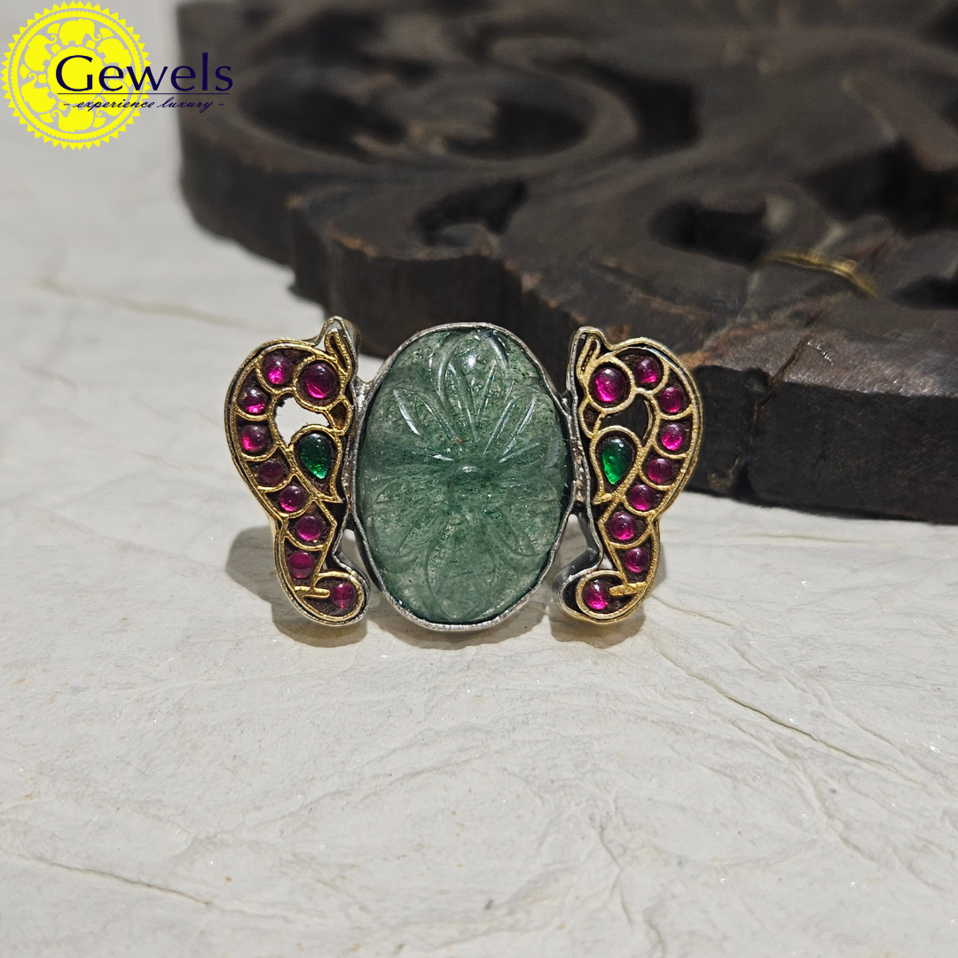 Gewels Mughal Emerald Ring