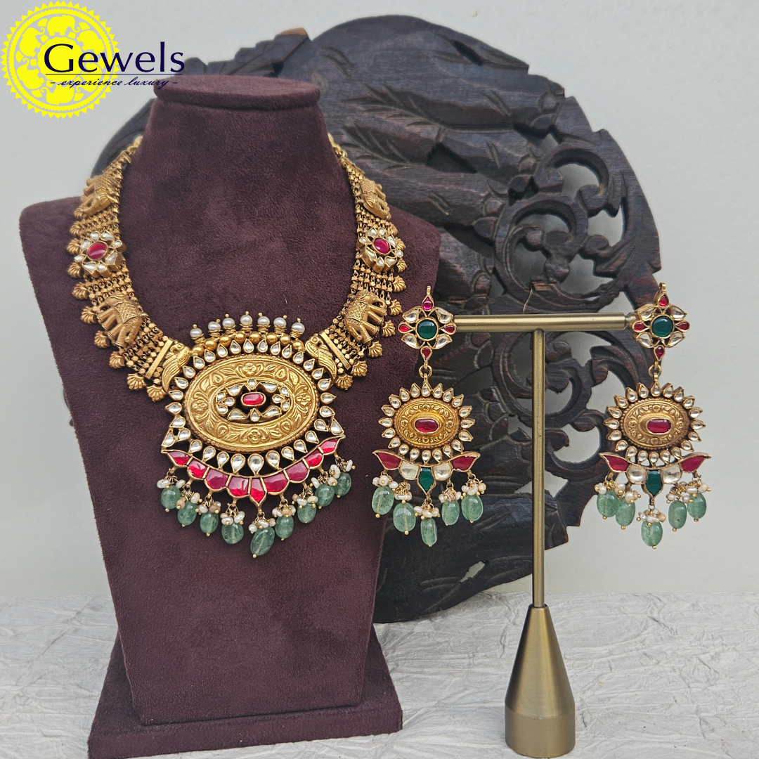 Gewels Padukrupa Necklace set