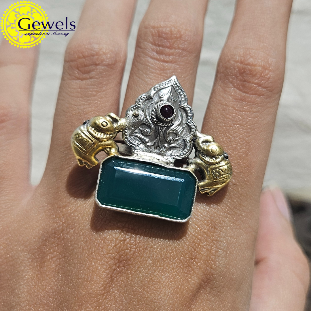 Gewels Hima Silver Ring
