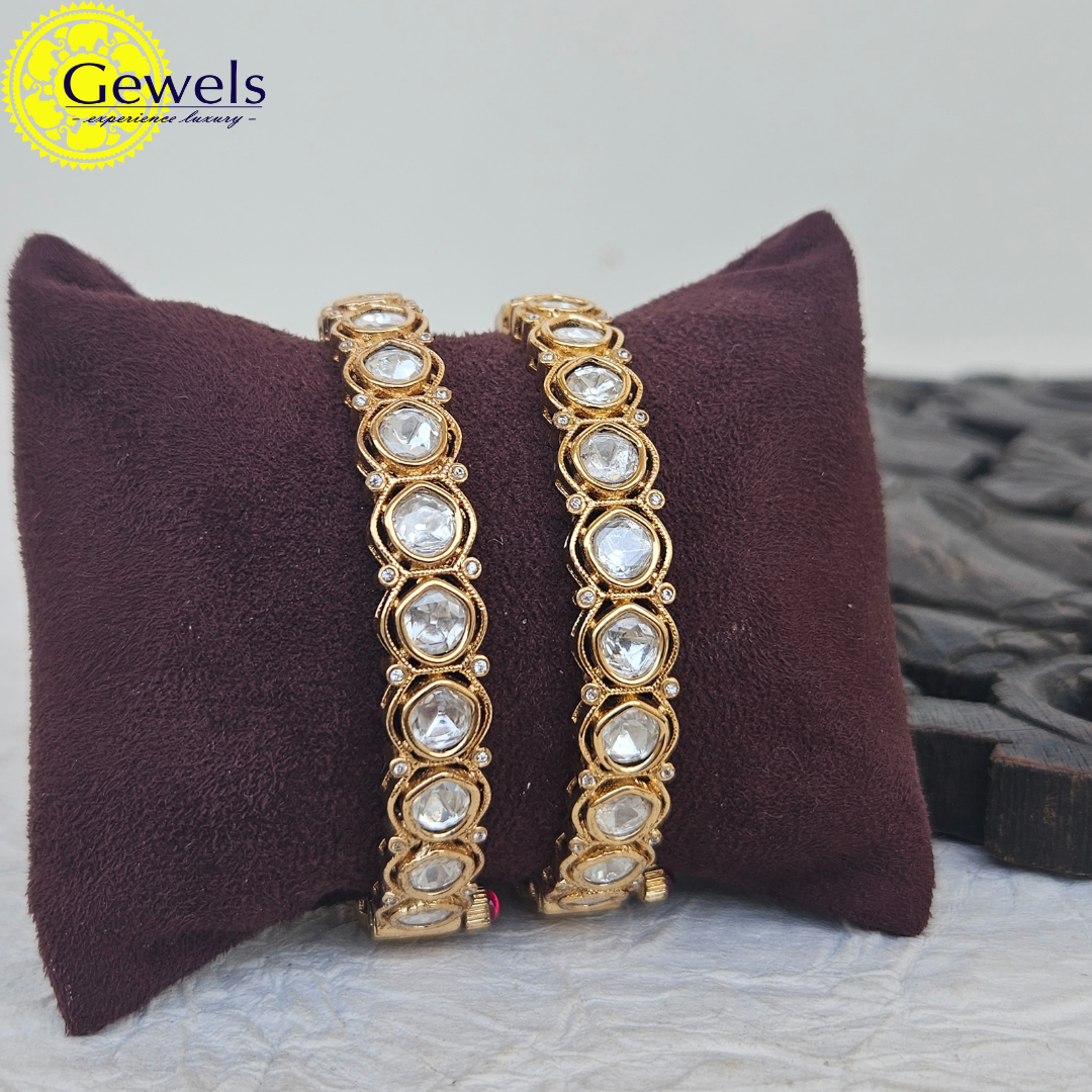 Gewels Parva Kundan Bangles