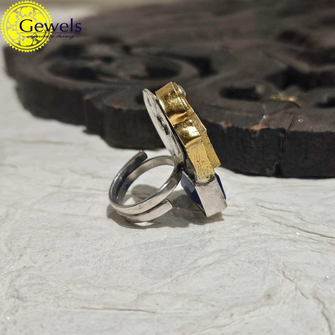 Gewels Saini Blue Ring