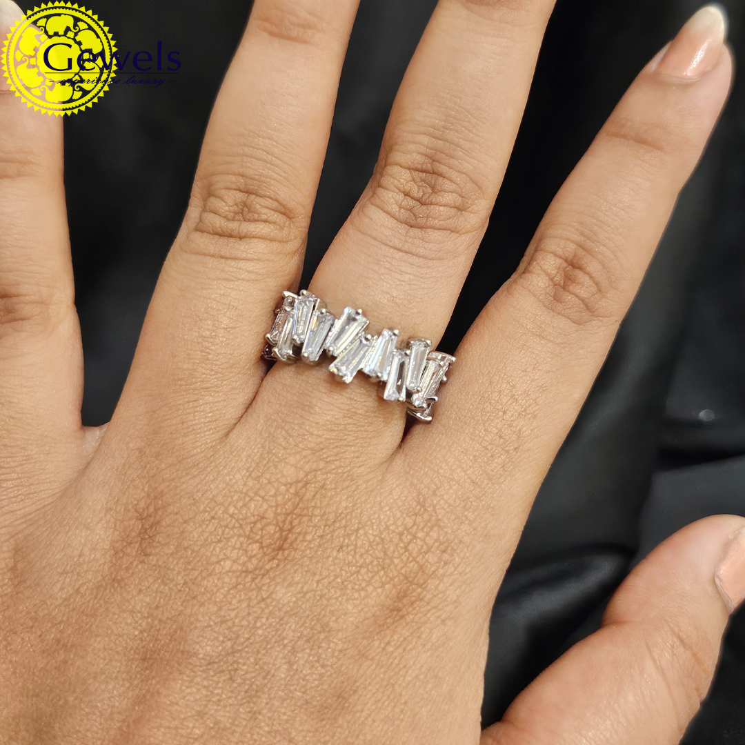 Gewels Sumadhura Ring