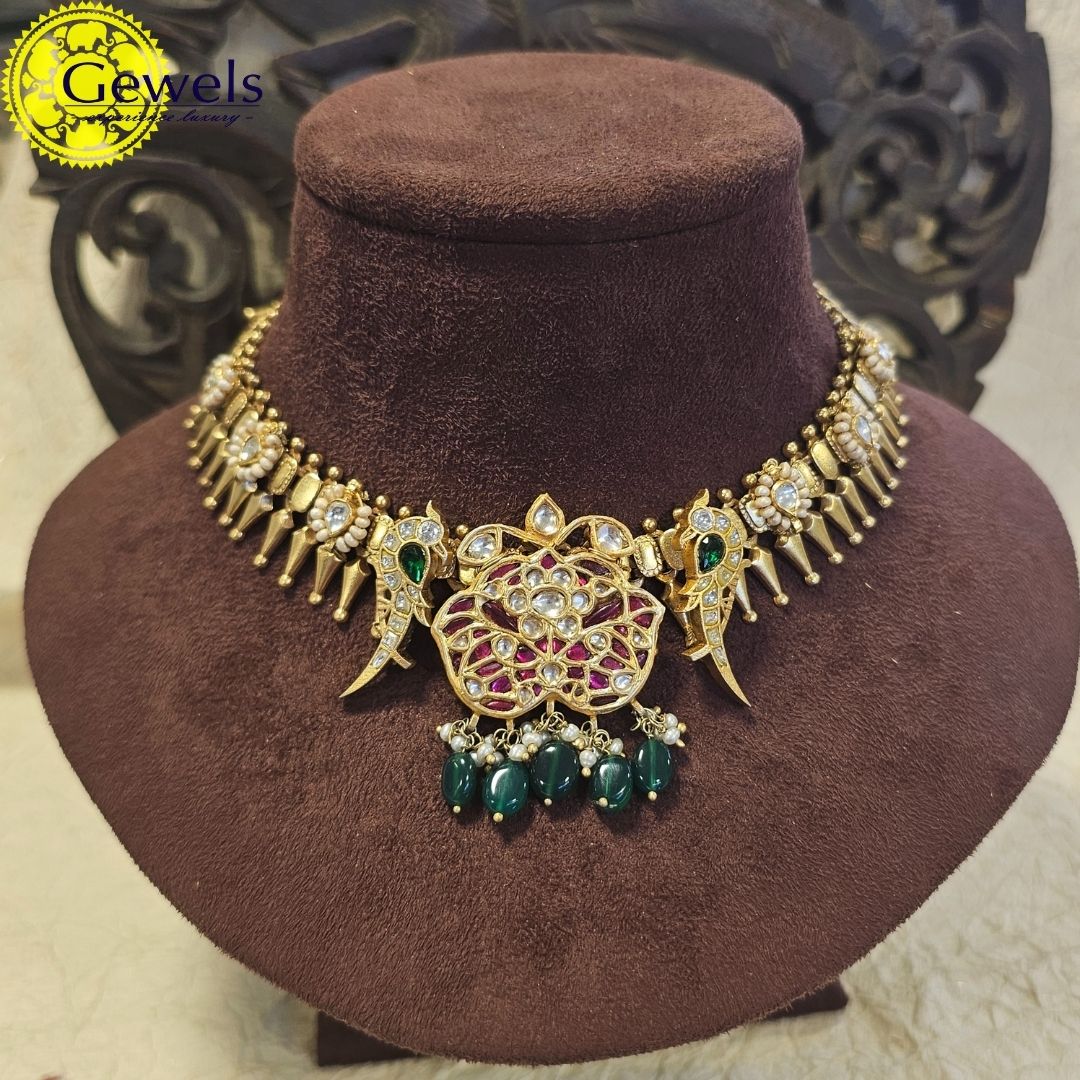 Gewels Majestic Tota Necklace