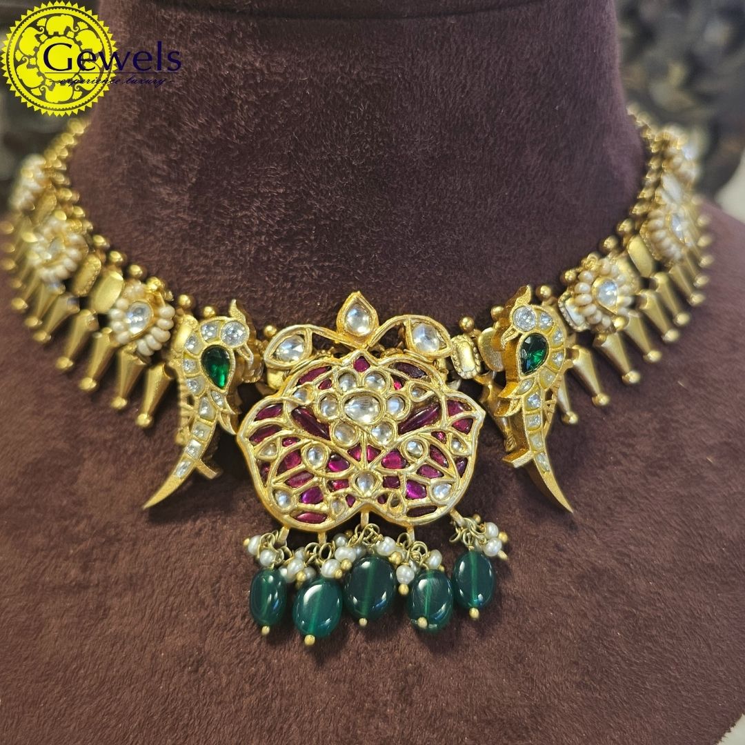 Gewels Majestic Tota Necklace