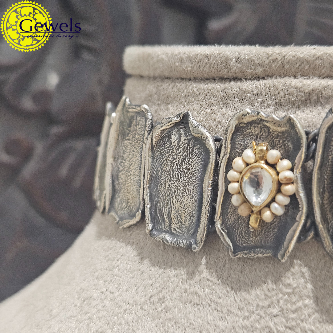 Gewels Kokila Sangria Necklace