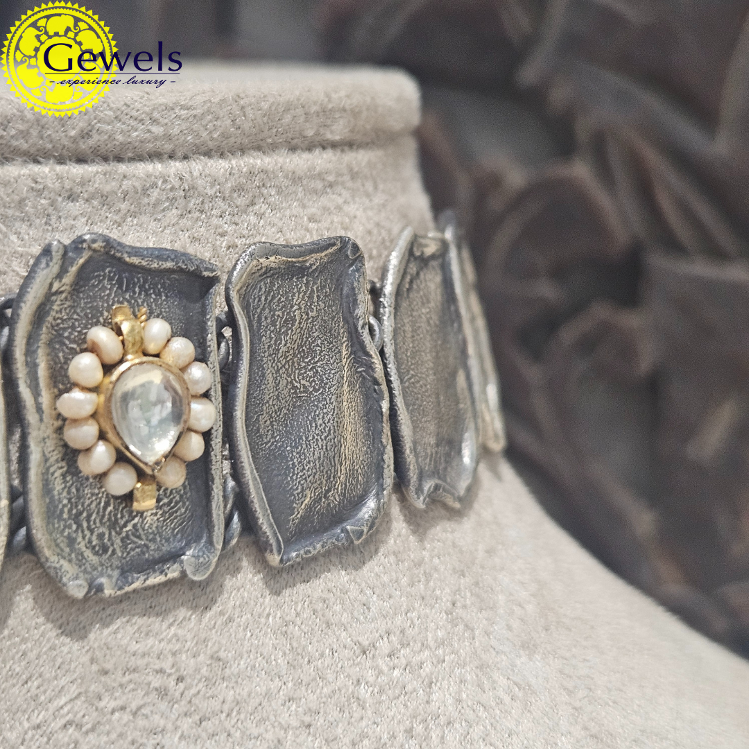 Gewels Kokila Sangria Necklace