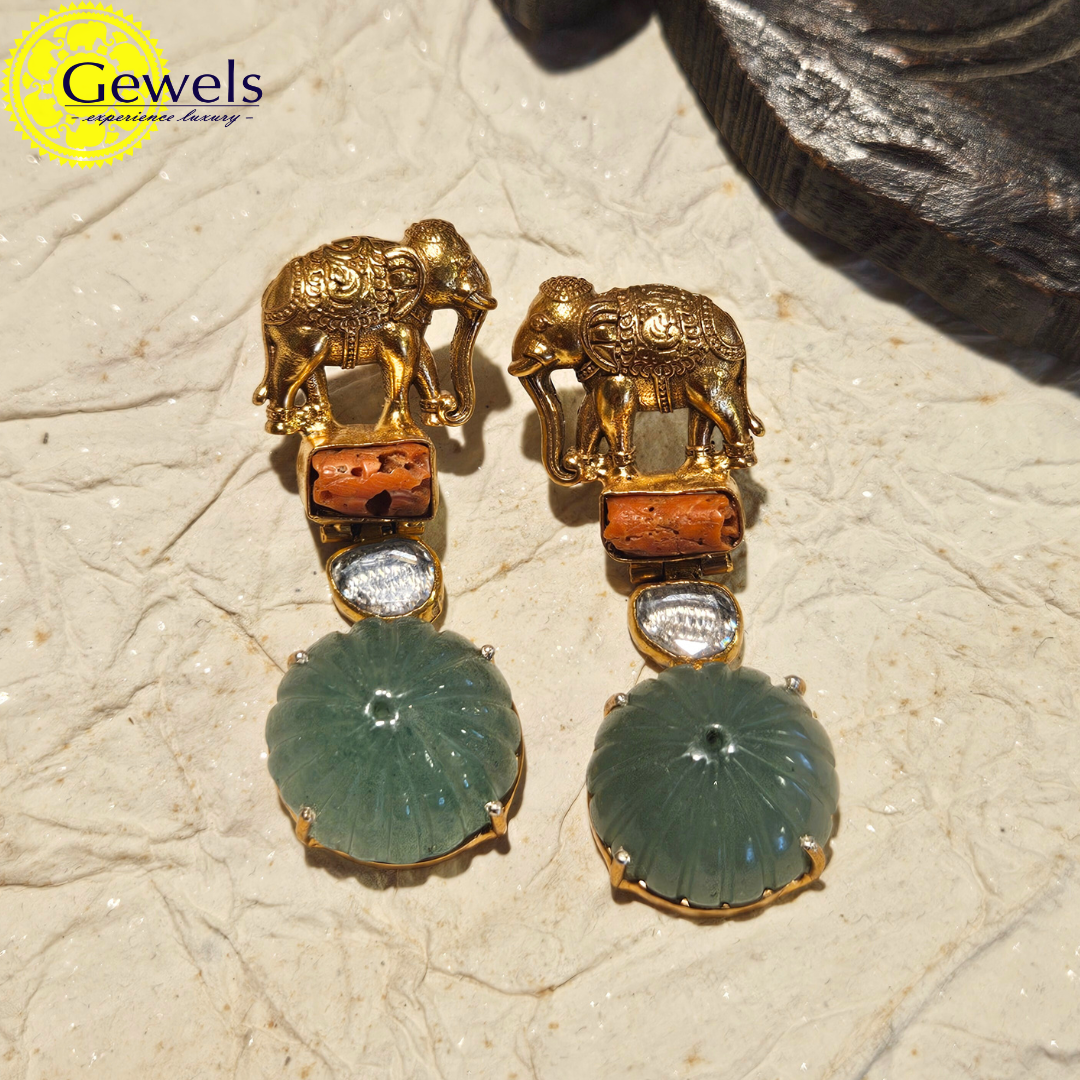 Gewels Kumbhi Panna Earrings