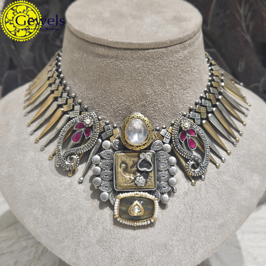 Gewels Shivka Neclace
