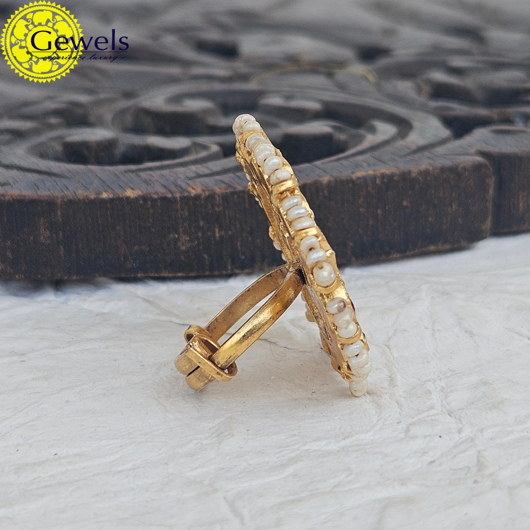 Gewels Vaishnu Ring