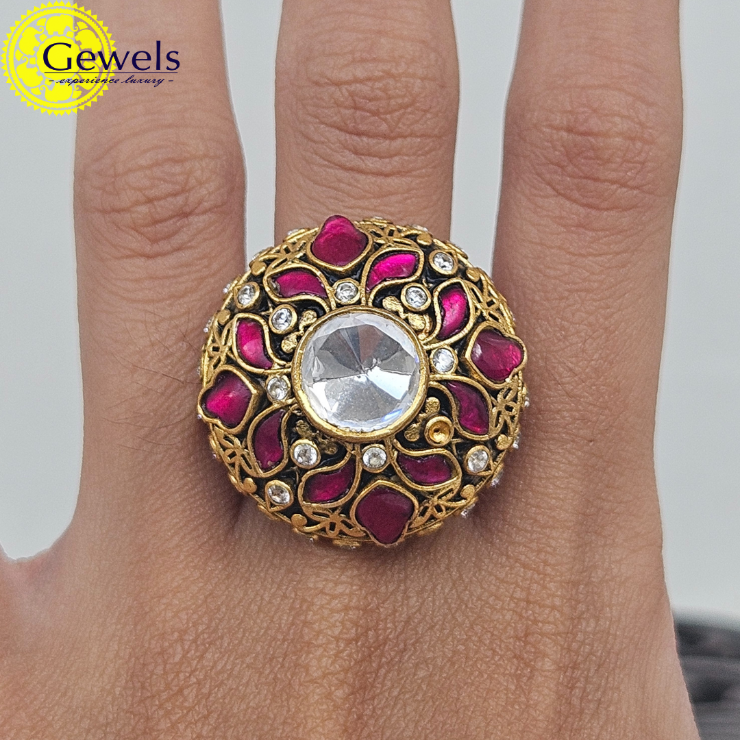 Gewels Laira Kundan Ring