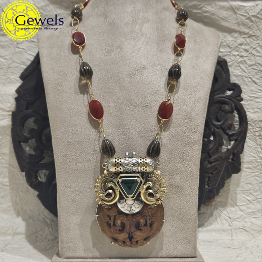 Gewels Yuga Axar Necklace