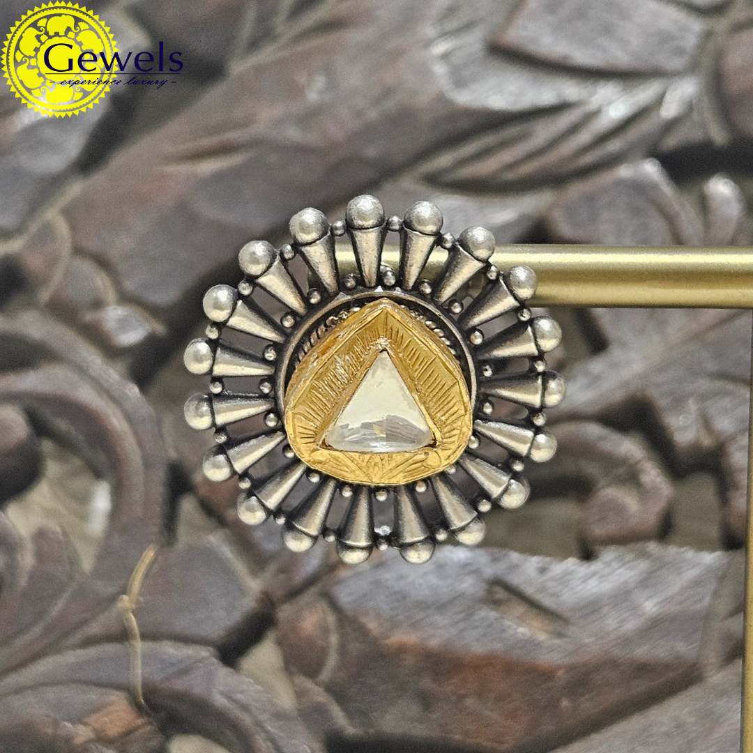 Gewels Lavanya Studs