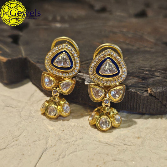 Gewels Abhika Earrings