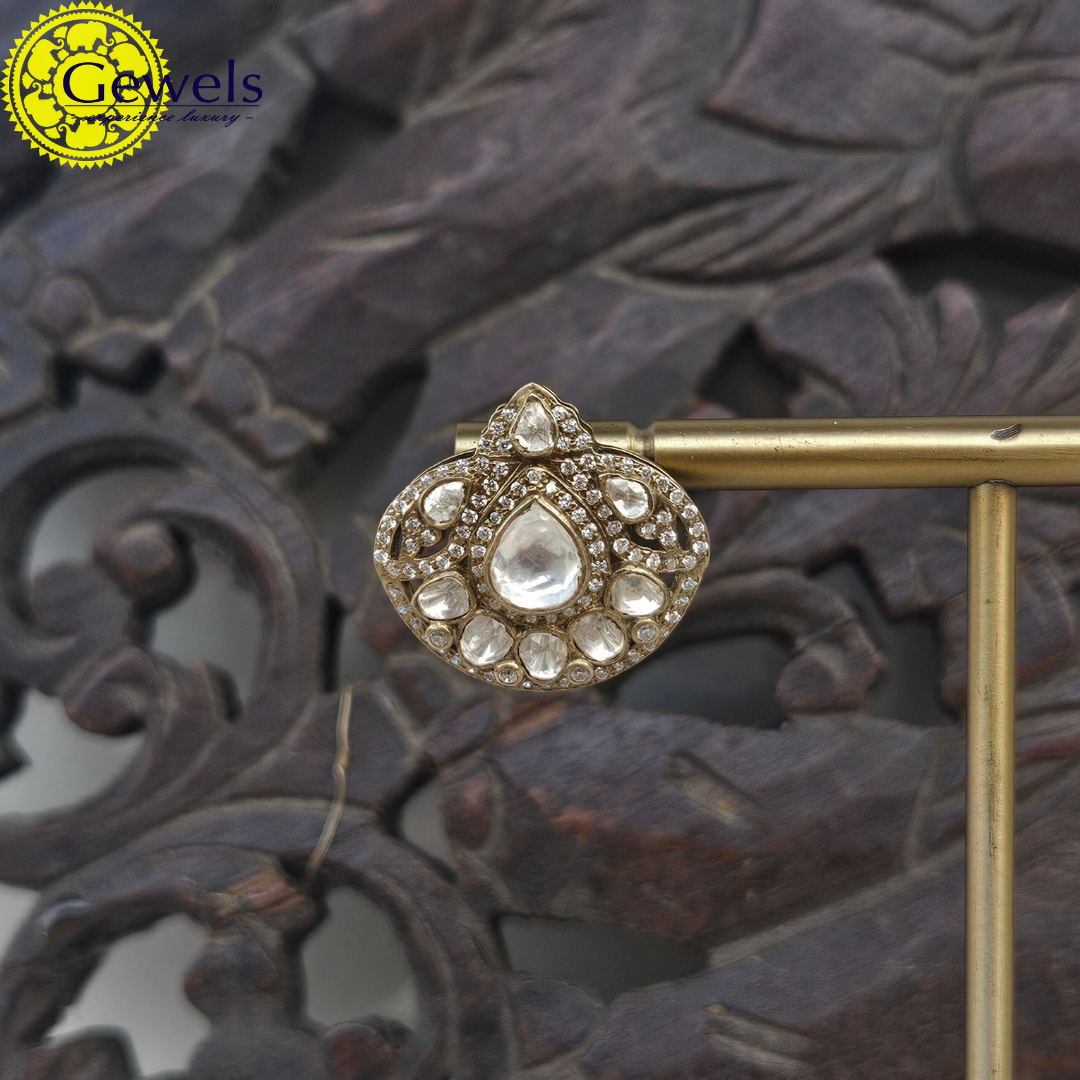 Gewels Minasanj Earrings