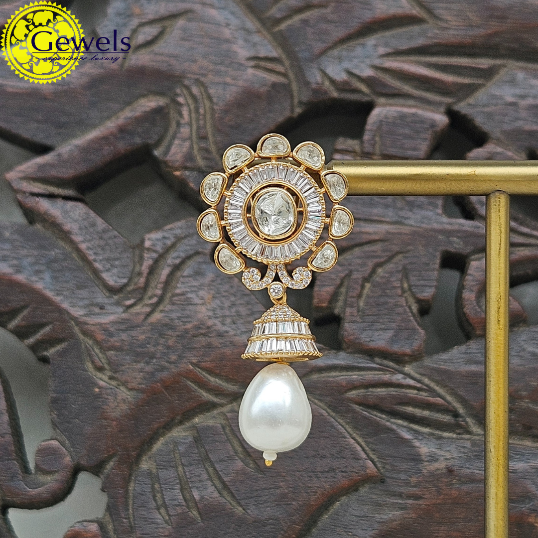 Gewels Radhi Rudrai Earrings