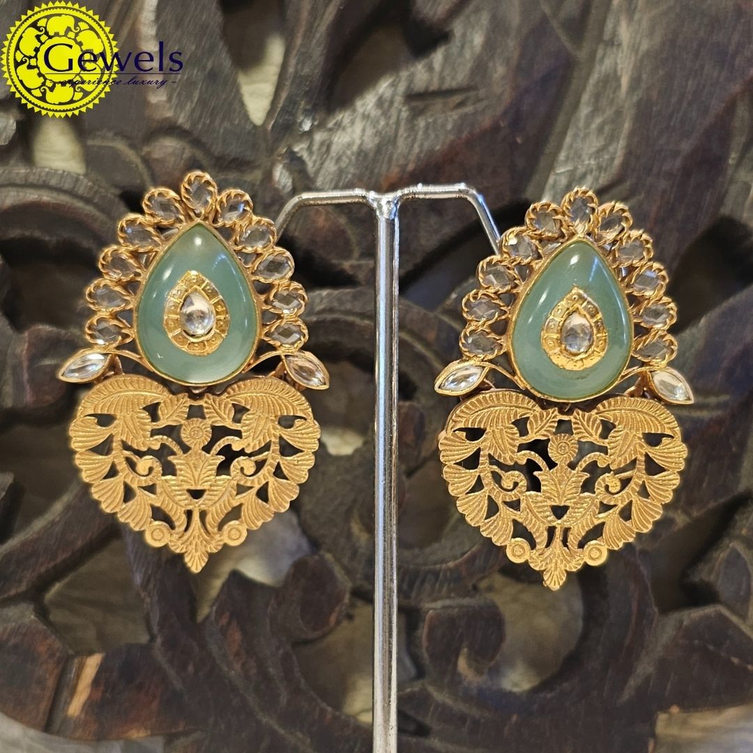 Gewels Elegant Sangam Earrings