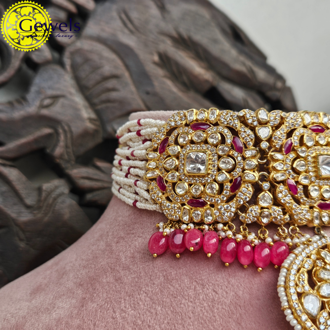 Gewels Gulabi Rani Choker