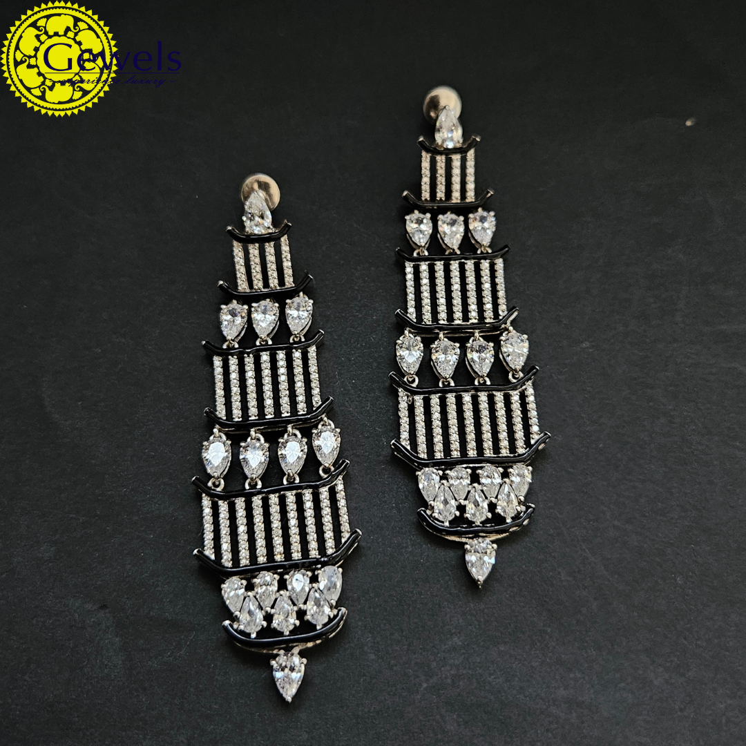 Gewels Sneh Kunj Earrings