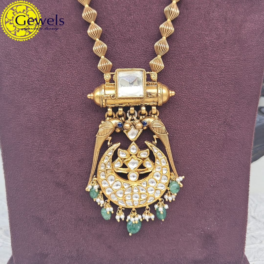 Gewels Ratbhav Necklace