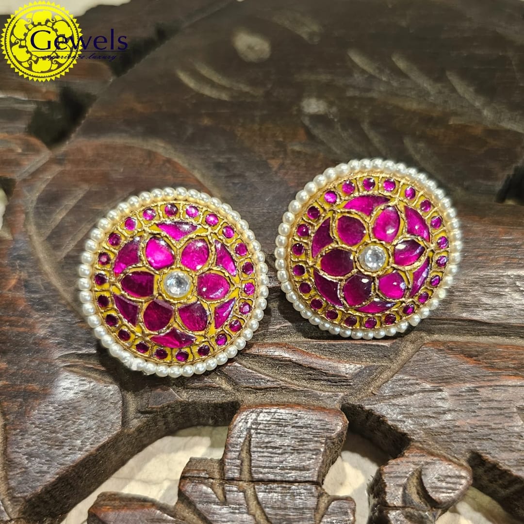 Gewels Meenakari Kundan Necklace Set